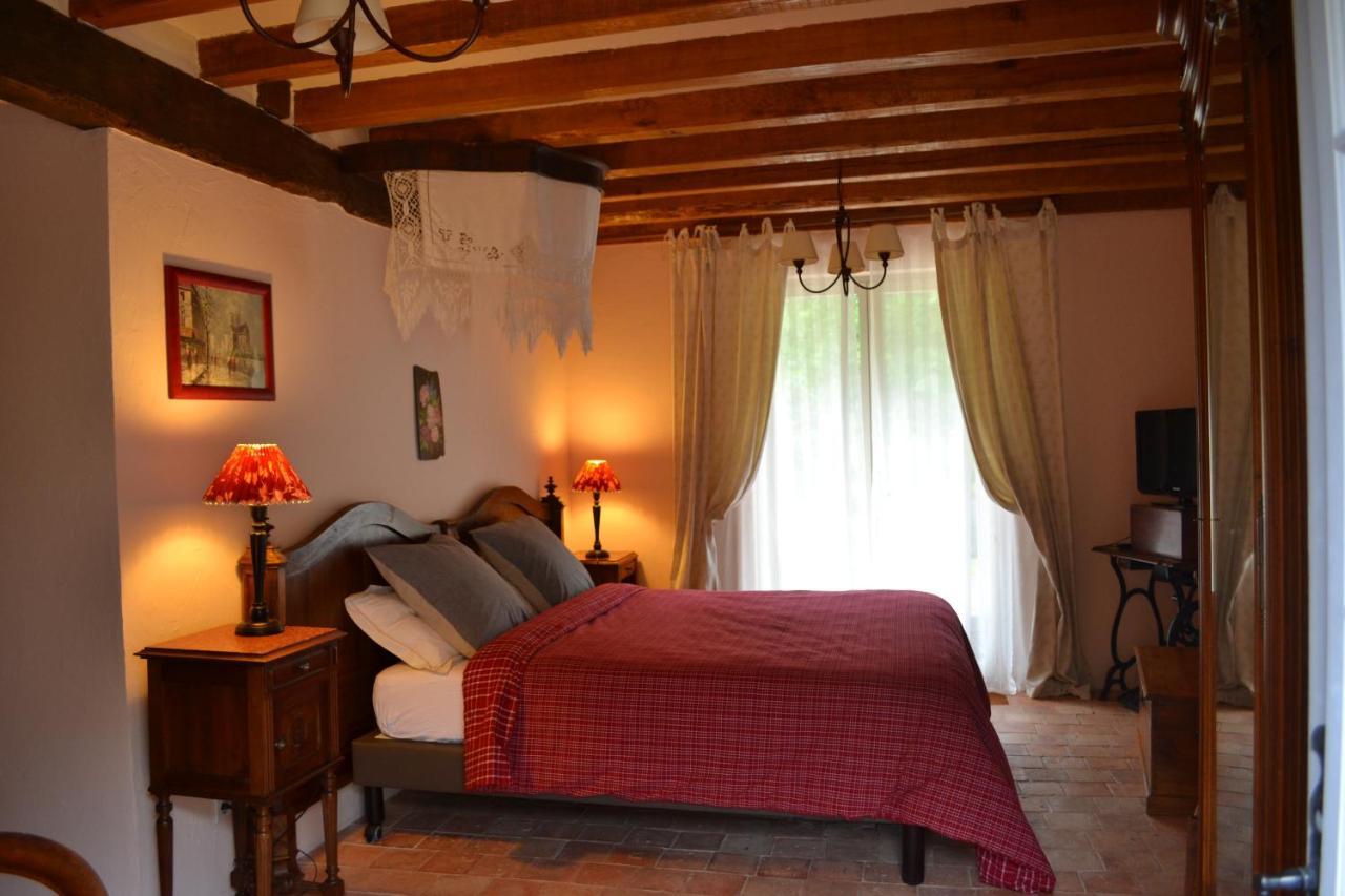 مبيت وإفطار Les Bois-d'Anjou Maison D'Hotes La Chouanniere المظهر الخارجي الصورة