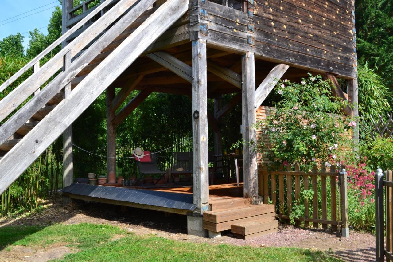 مبيت وإفطار Les Bois-d'Anjou Maison D'Hotes La Chouanniere المظهر الخارجي الصورة