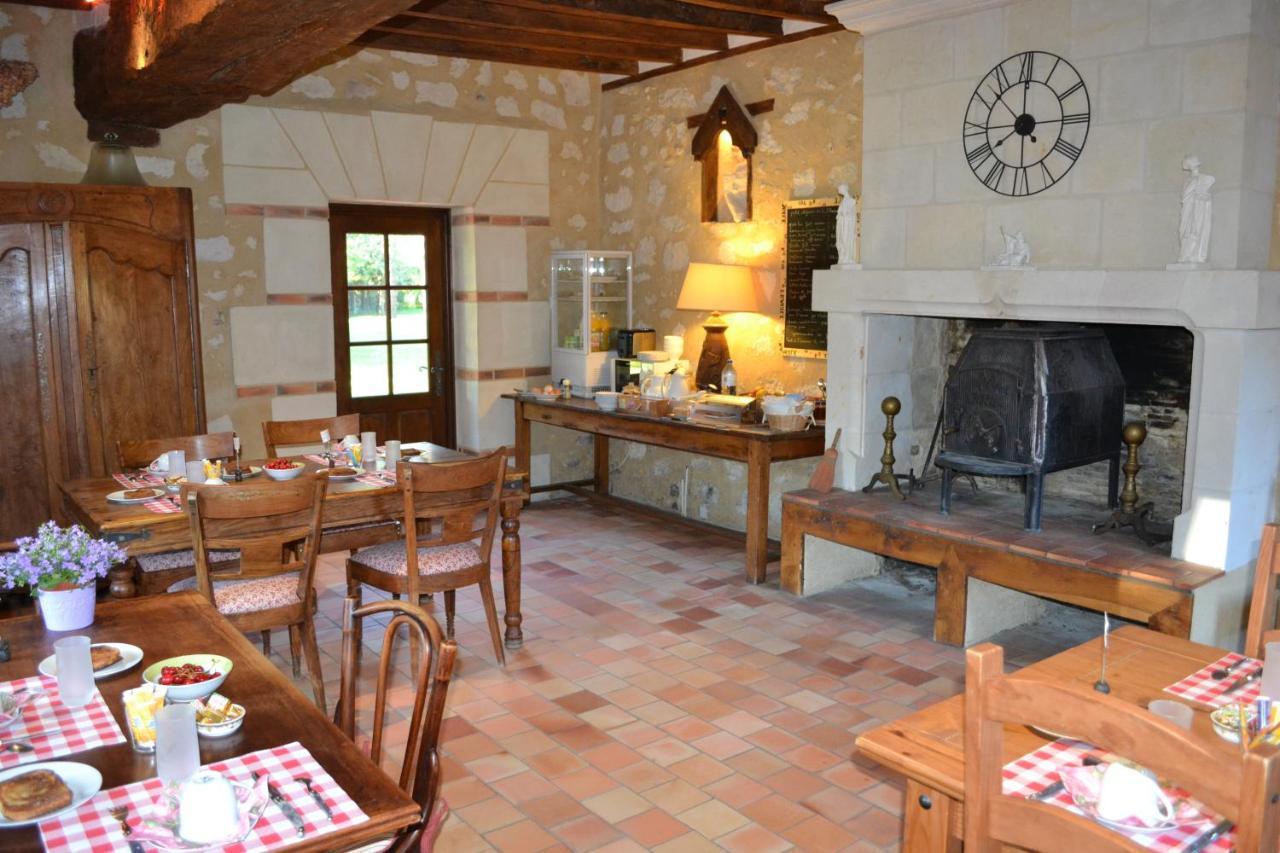 مبيت وإفطار Les Bois-d'Anjou Maison D'Hotes La Chouanniere المظهر الخارجي الصورة