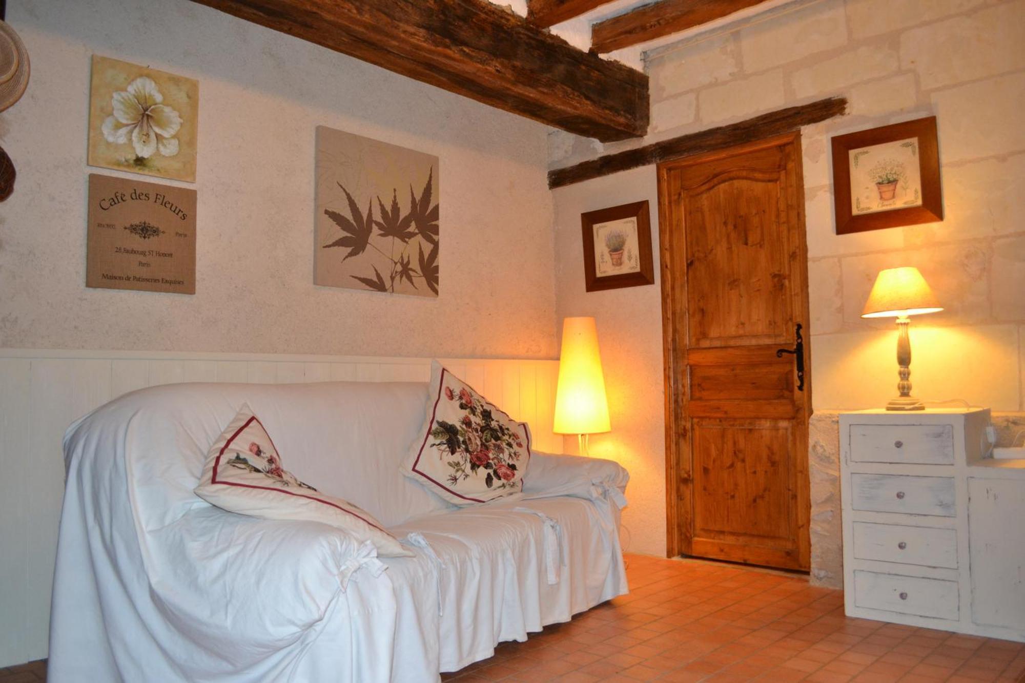 مبيت وإفطار Les Bois-d'Anjou Maison D'Hotes La Chouanniere الغرفة الصورة