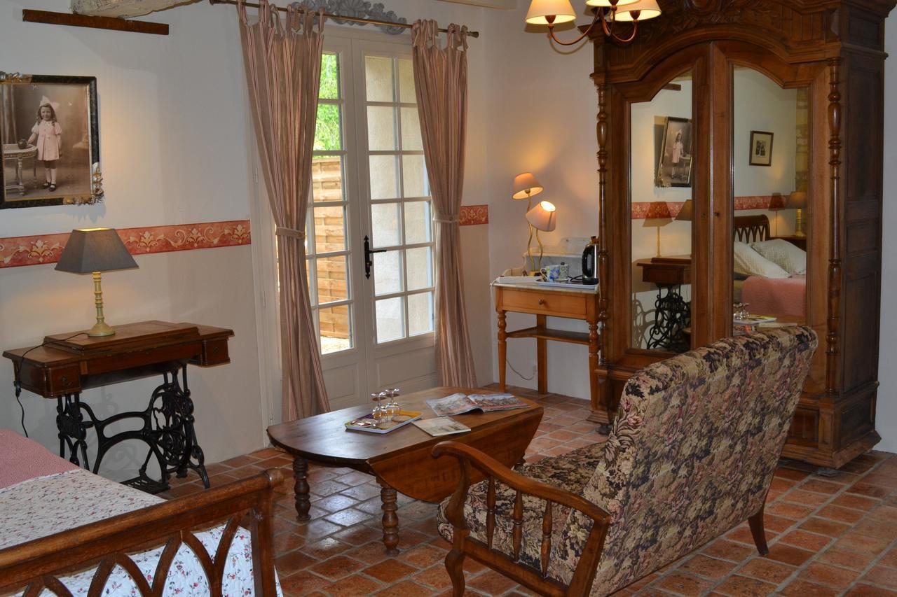مبيت وإفطار Les Bois-d'Anjou Maison D'Hotes La Chouanniere المظهر الخارجي الصورة