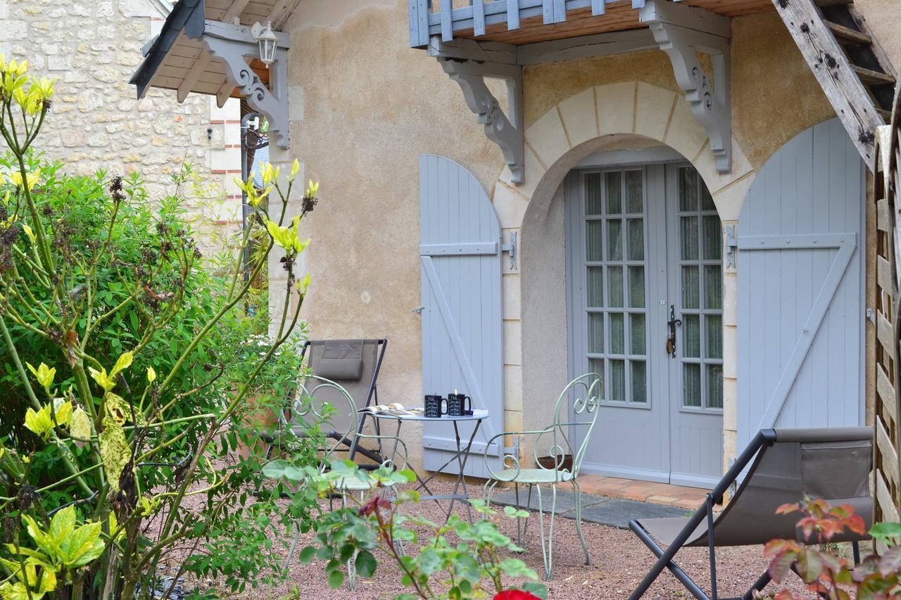 مبيت وإفطار Les Bois-d'Anjou Maison D'Hotes La Chouanniere المظهر الخارجي الصورة